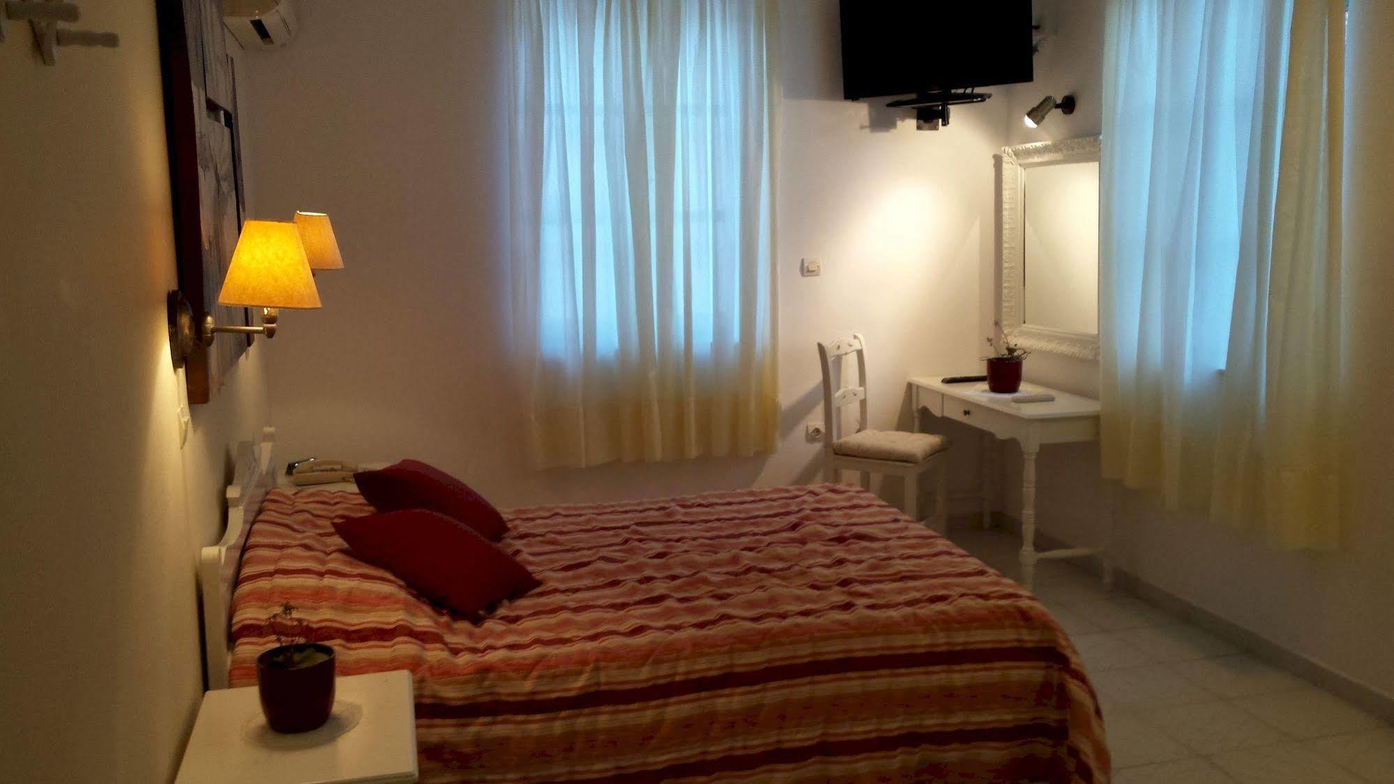 Ippokampos Hotel Hydra  Eksteriør billede