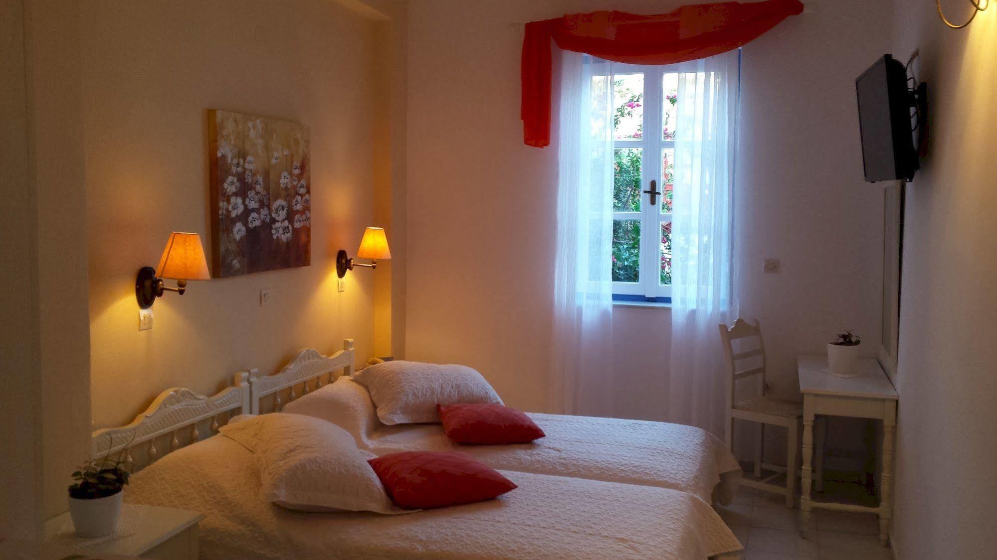 Ippokampos Hotel Hydra  Eksteriør billede