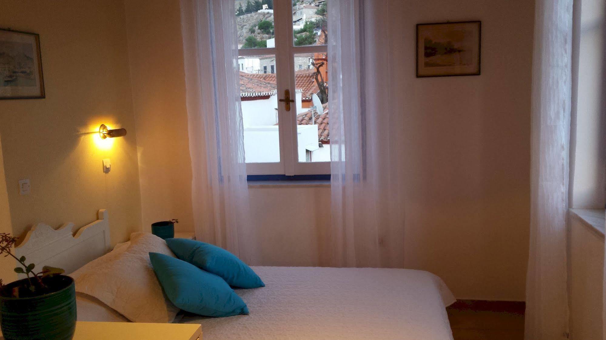 Ippokampos Hotel Hydra  Eksteriør billede