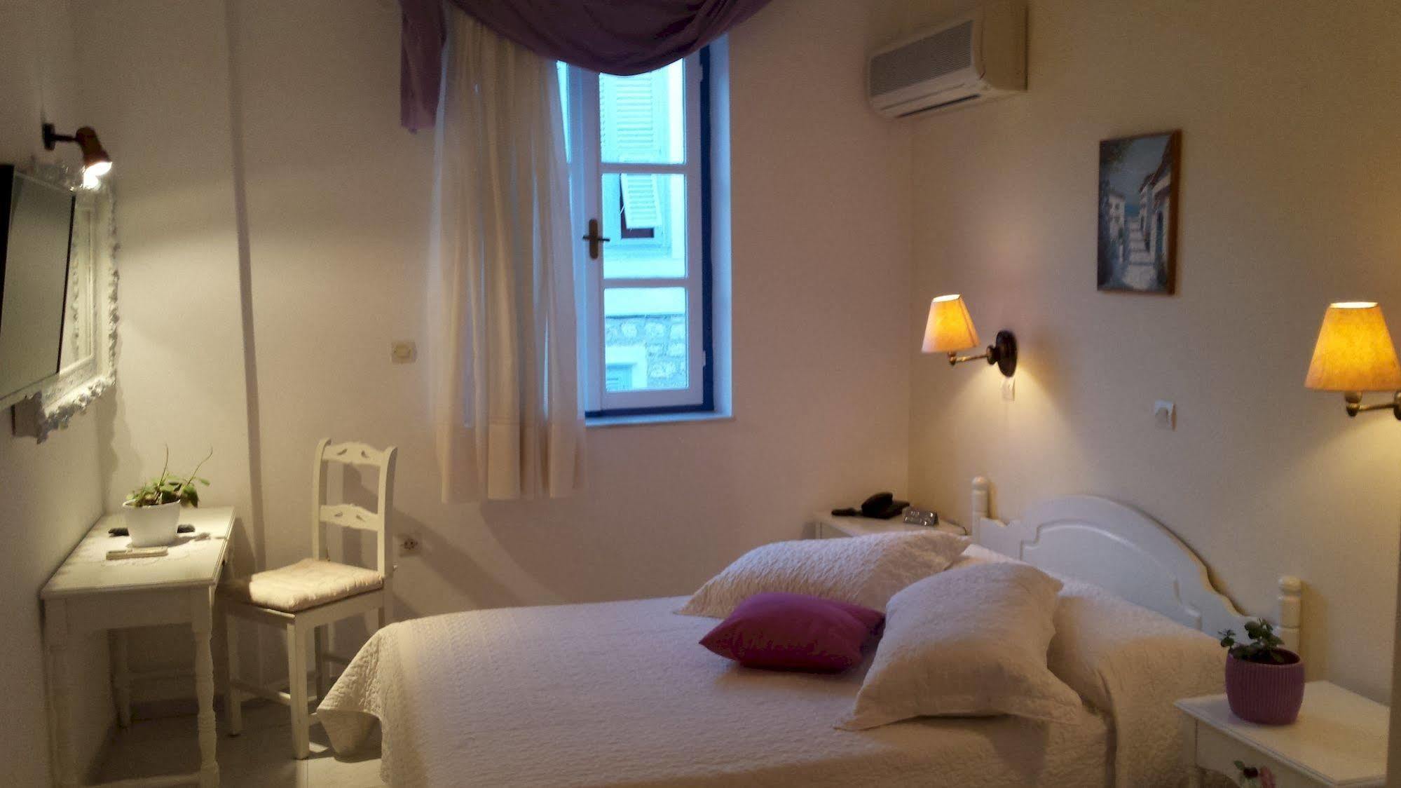 Ippokampos Hotel Hydra  Eksteriør billede